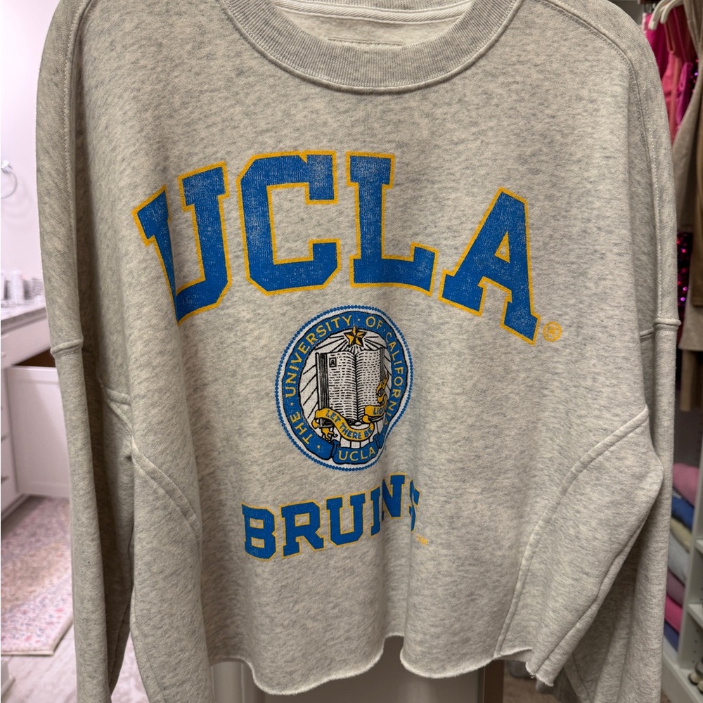 Abercrombie & Fitch UCLA Bruins Cropped Sweatshirt size M